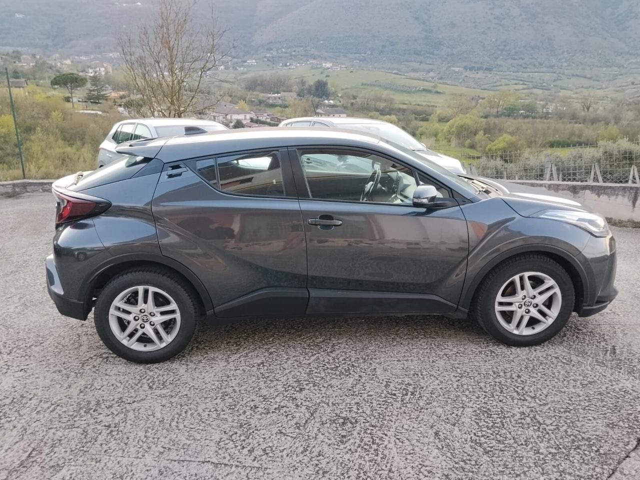 C-HR HYBRID: NO BUSTA PAGA R2B