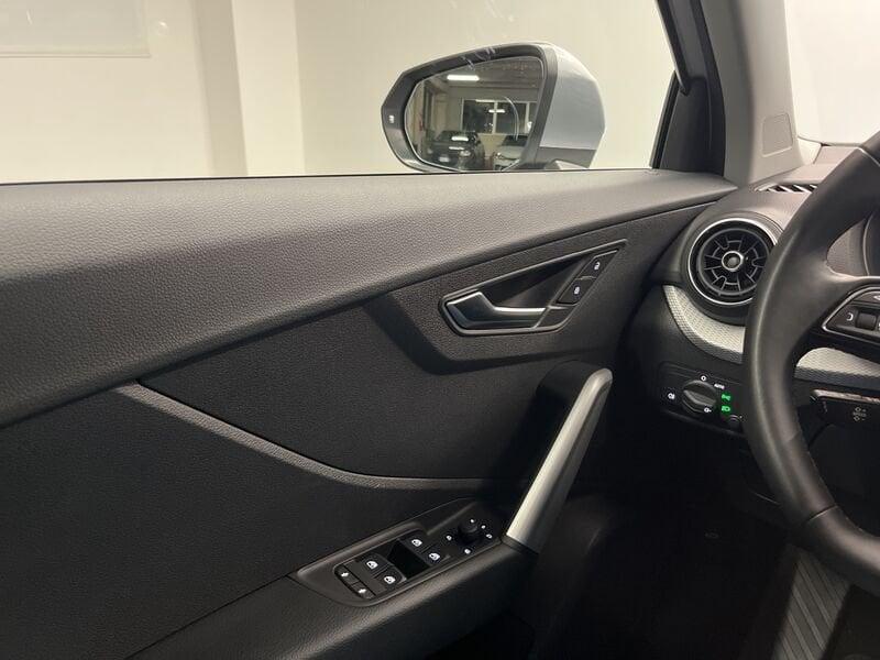 Audi Q2 Audi Business Advanced 30 TFSI 81(110) kW(CV) 6-marce