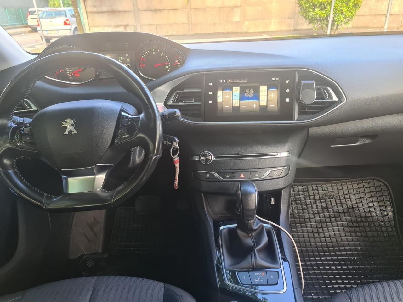 Peugeot 308 BlueHDi 150 S&S SW Allure