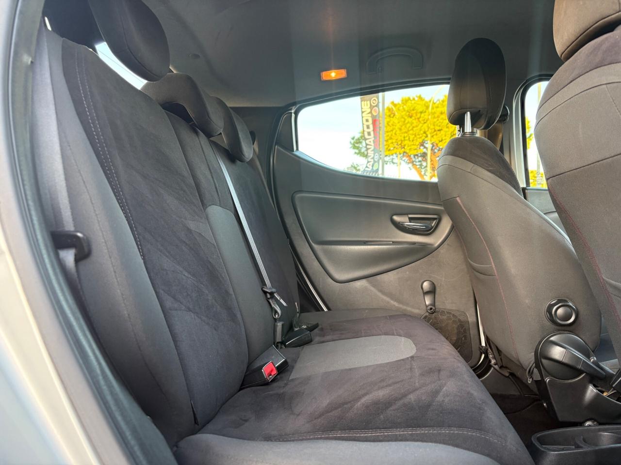 Lancia Ypsilon 1.2 69 S&S Platinum GPL