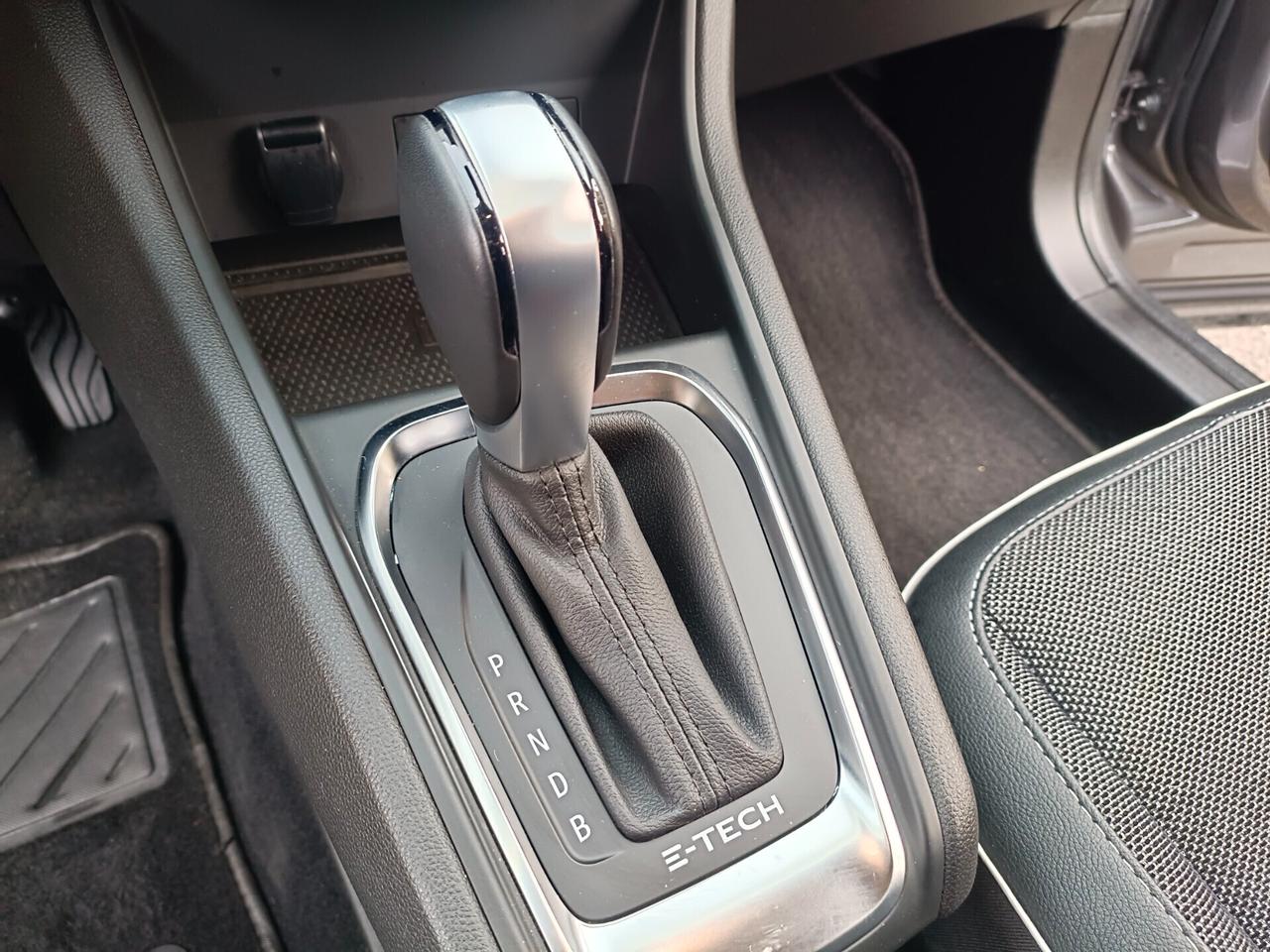 Renault Captur Hybrid E-Te 145 CV Intens