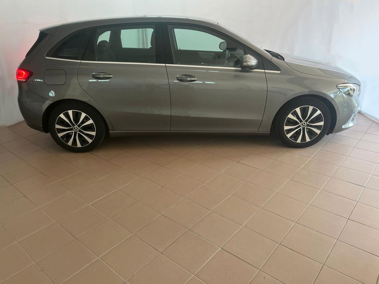 Mercedes-benz B 180 d Business Extra