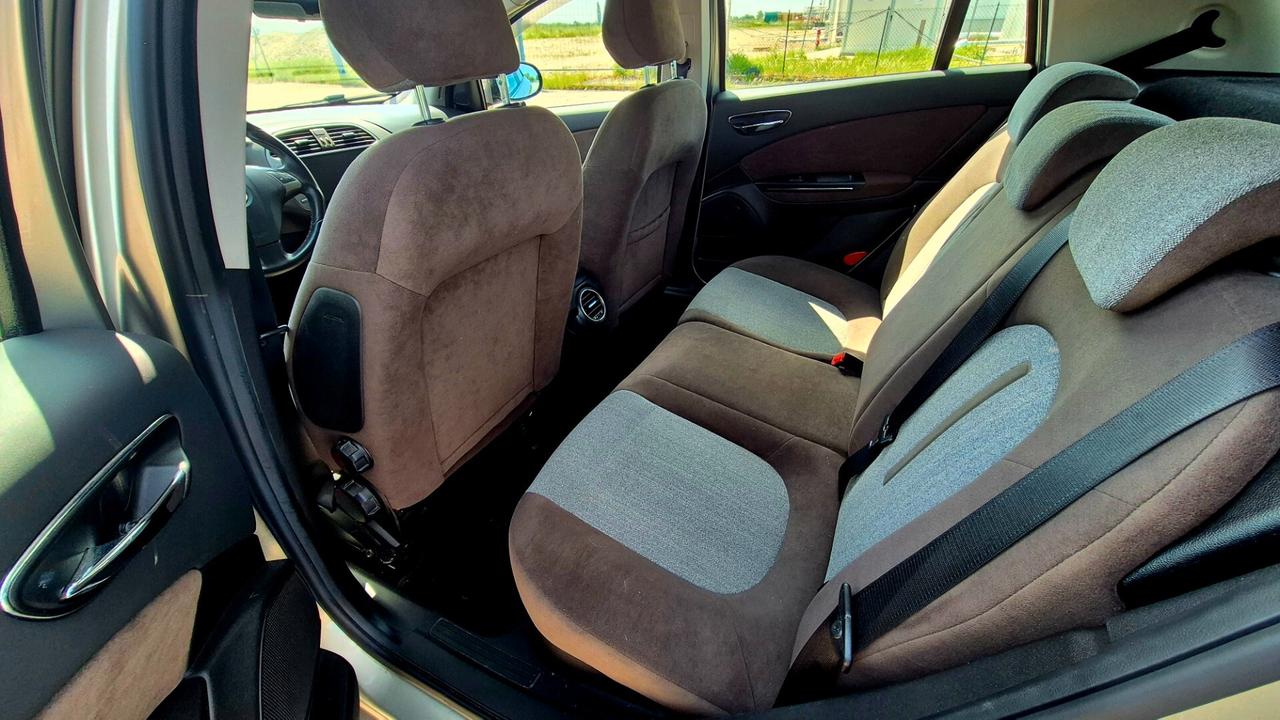 Fiat Bravo 1.9 MJT 120 CV 158.000km