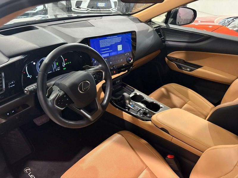 Lexus NX Hybrid Luxury 4WD