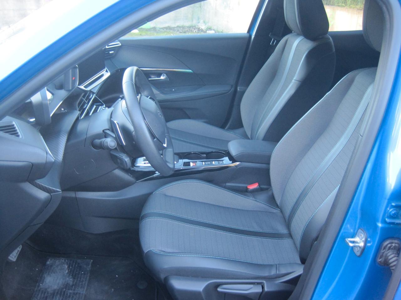 Peugeot 2008 BlueHDi 130 S&S EAT8 Allure