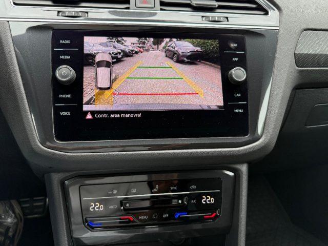VOLKSWAGEN Tiguan 2.0 TDI 150 CV SCR DSG R-Line NAVI - LED - ACC