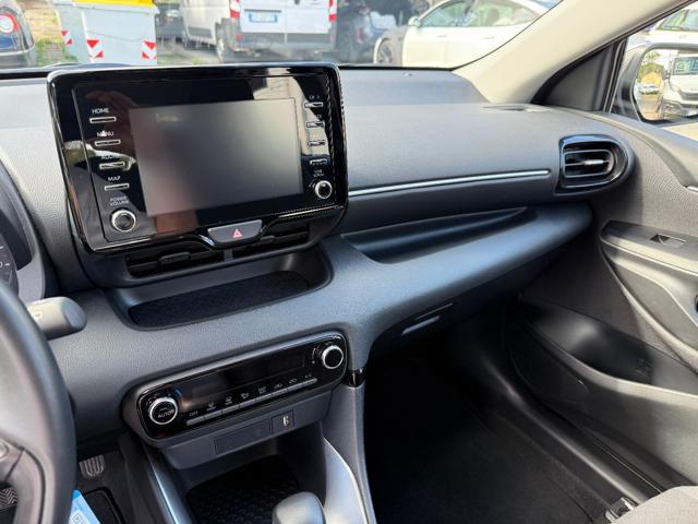 TOYOTA Yaris 1.5 Hybrid 5 porte Business