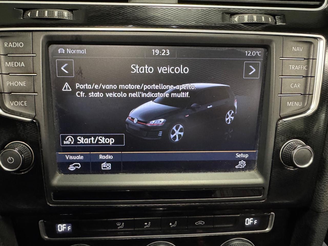 Volkswagen Golf GTI 2.0 TSI DSG TETTO