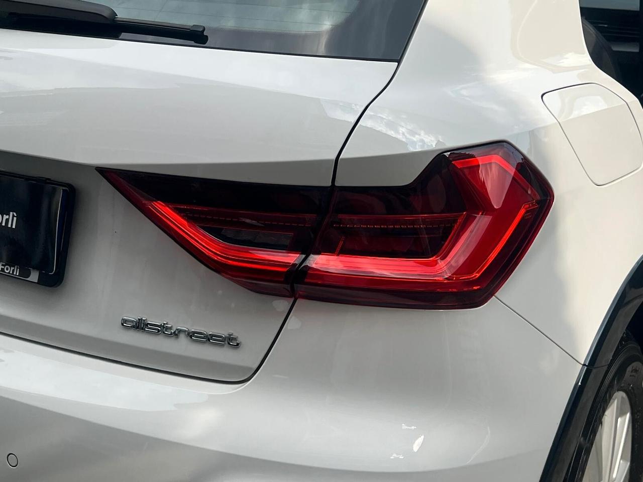 AUDI A1 ALLSTREET 30 TFSI S-TRONIC BUSINESS NEOP