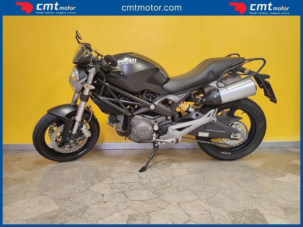 Ducati Monster 696 - 2012
