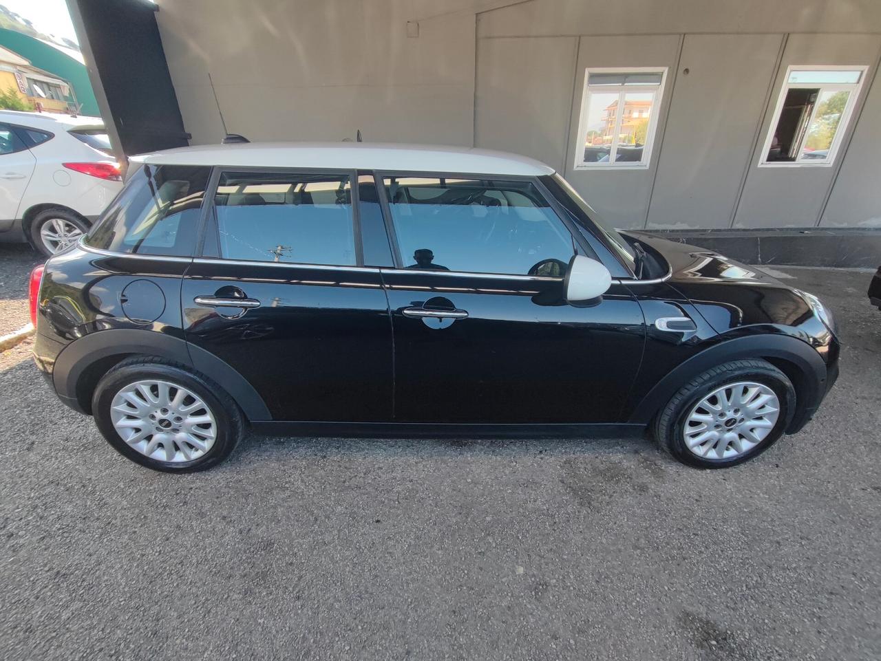 Mini 1.5 Cooper D Business XL