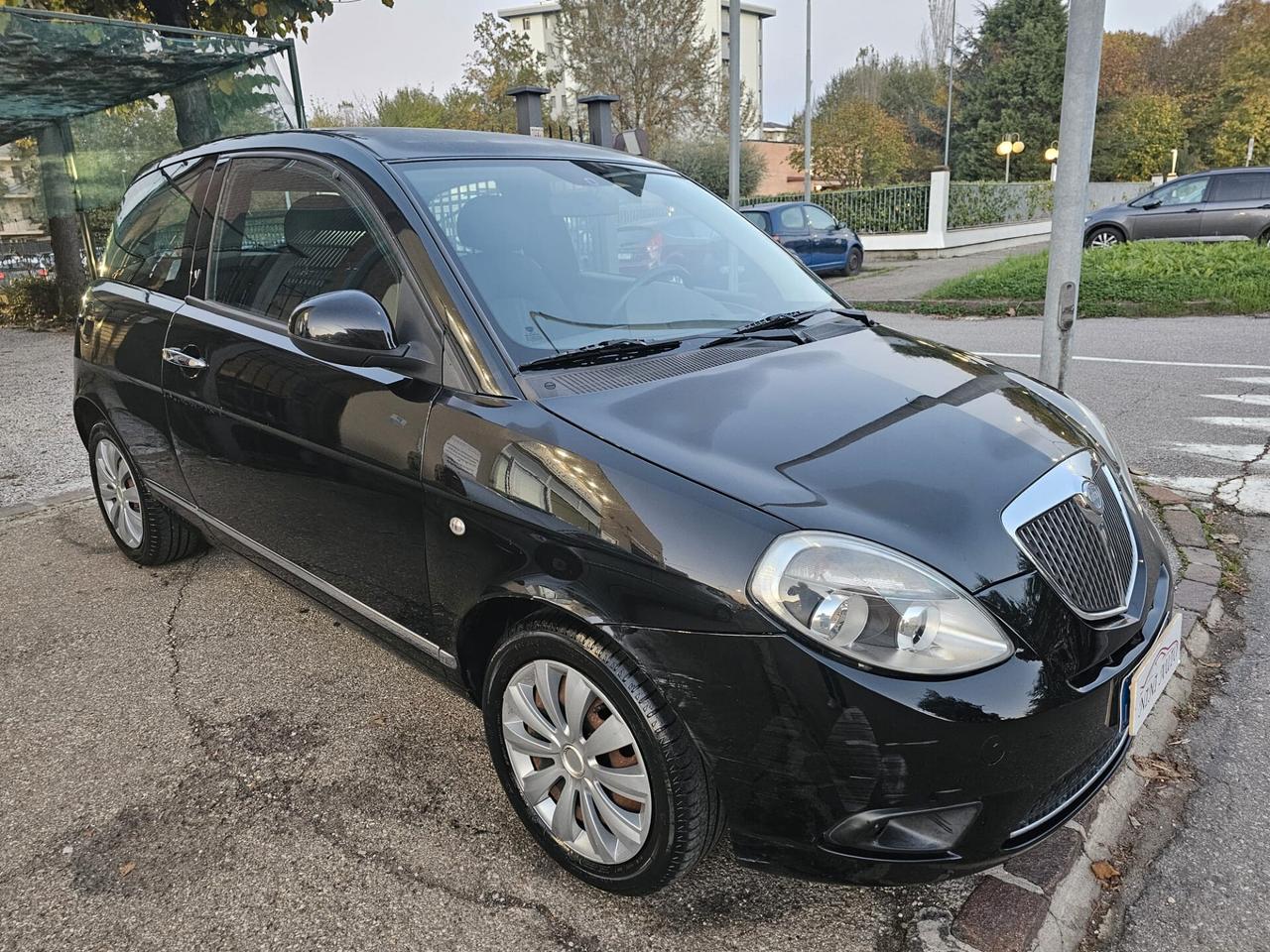 Lancia Ypsilon 1.2 69cv Argento*Clima*Neopatentati*Euro5*