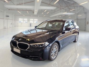 BMW 520 Business MH48V Touring Auto