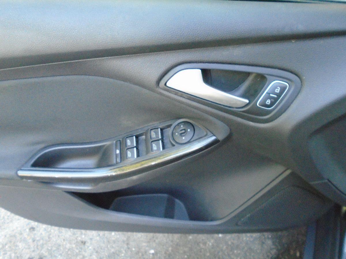 Focus SW'2015 1.6 TDCi 120 CV Start&Stop SW Titanium X