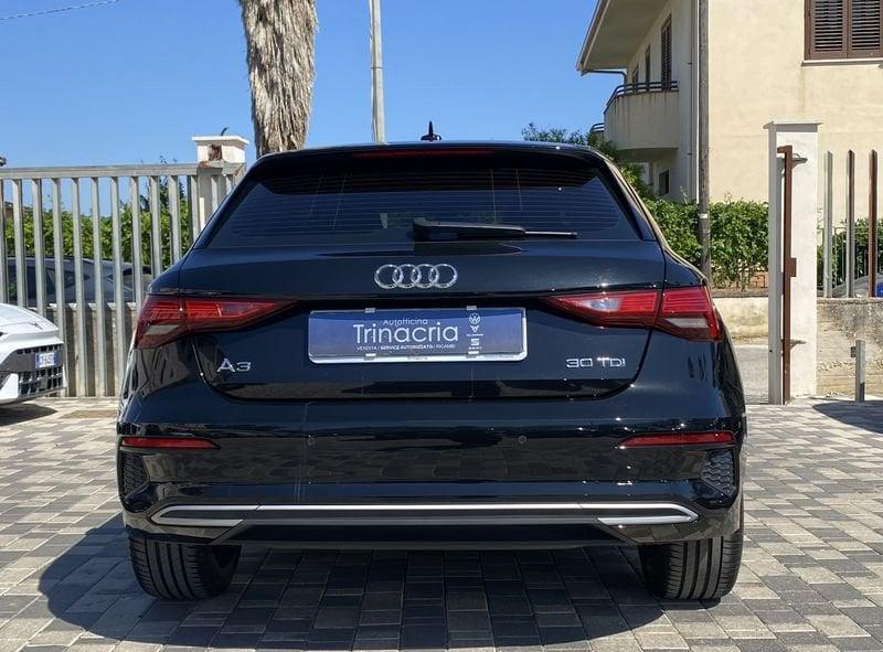 Audi A3 SPB S Line interno ed esterno 2.0 TDI 116CV 30