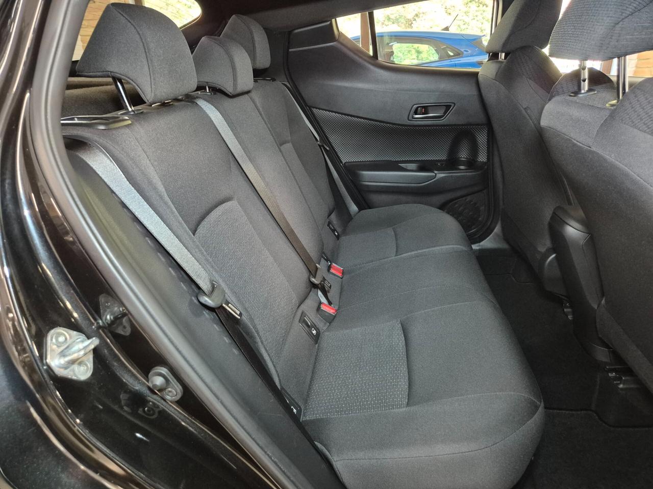 Toyota C-HR 1.8 Hybrid E-CVT Trend