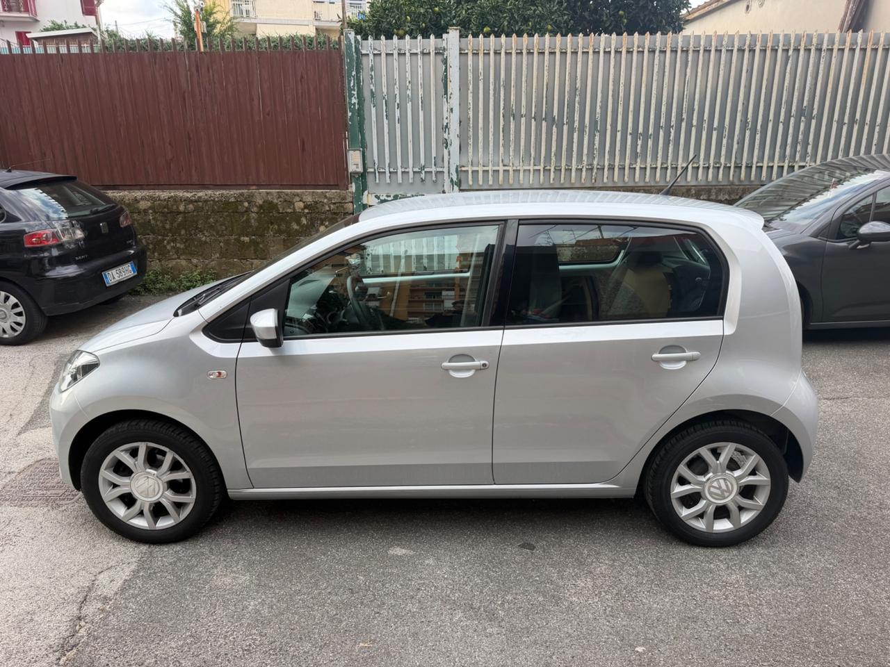 Volkswagen up! 1.0 75 CV 5p. high