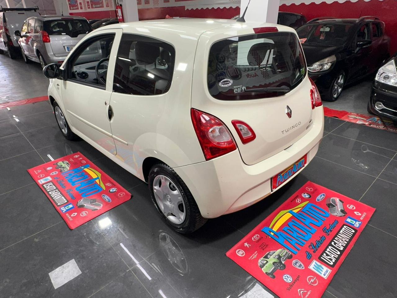 Renault Twingo 1.2 75cv Live - 2013