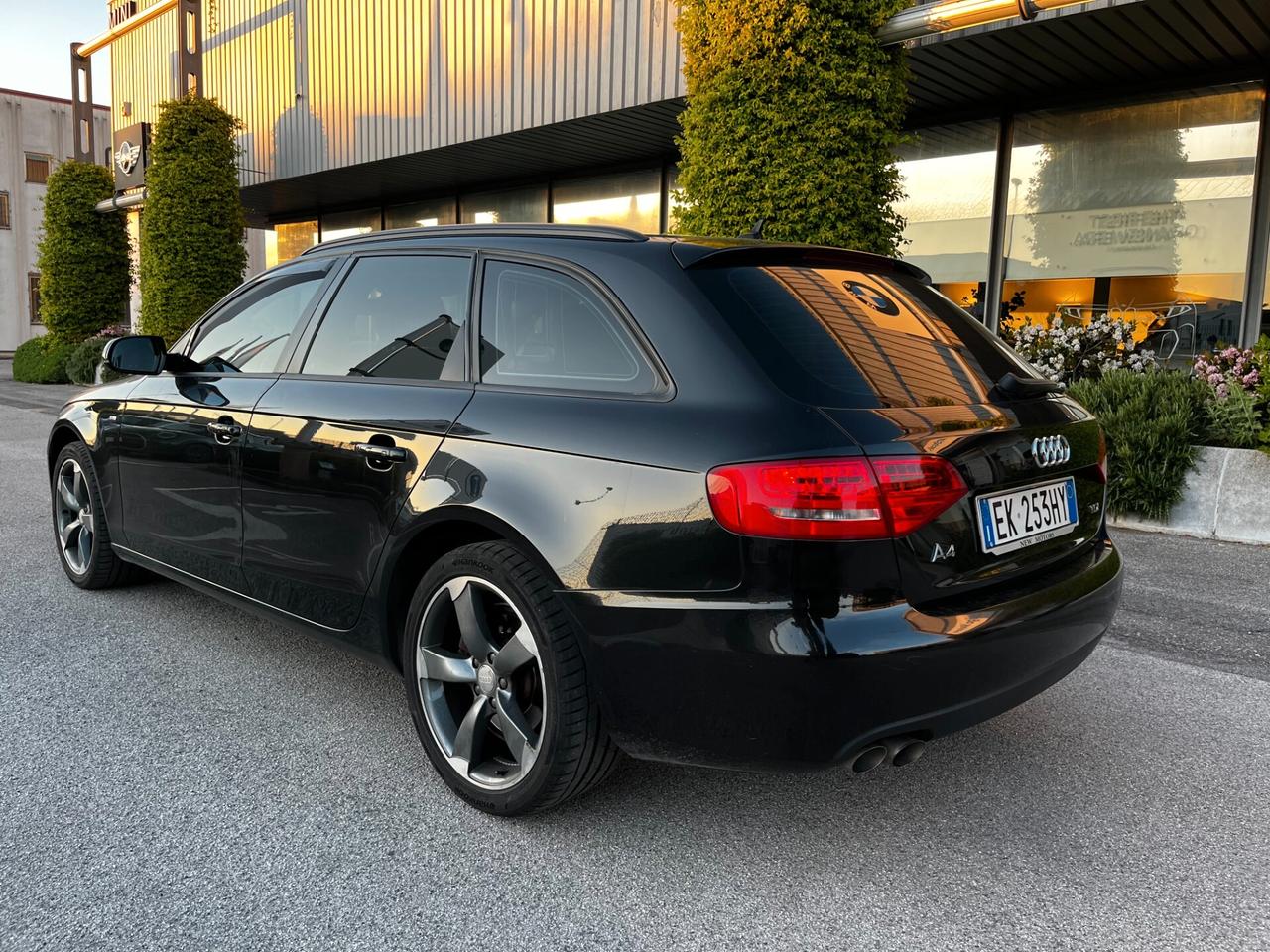 Audi A4 Avant 2.0 TDI 143CV F.AP. SLine Multitronic