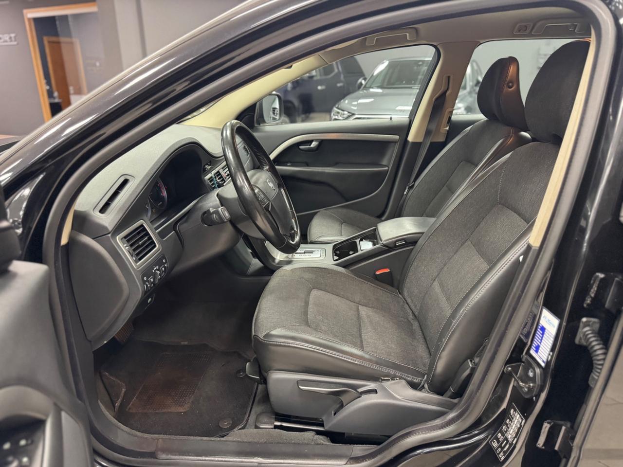 Volvo XC 70 XC70 D5 205 CV AWD Summum