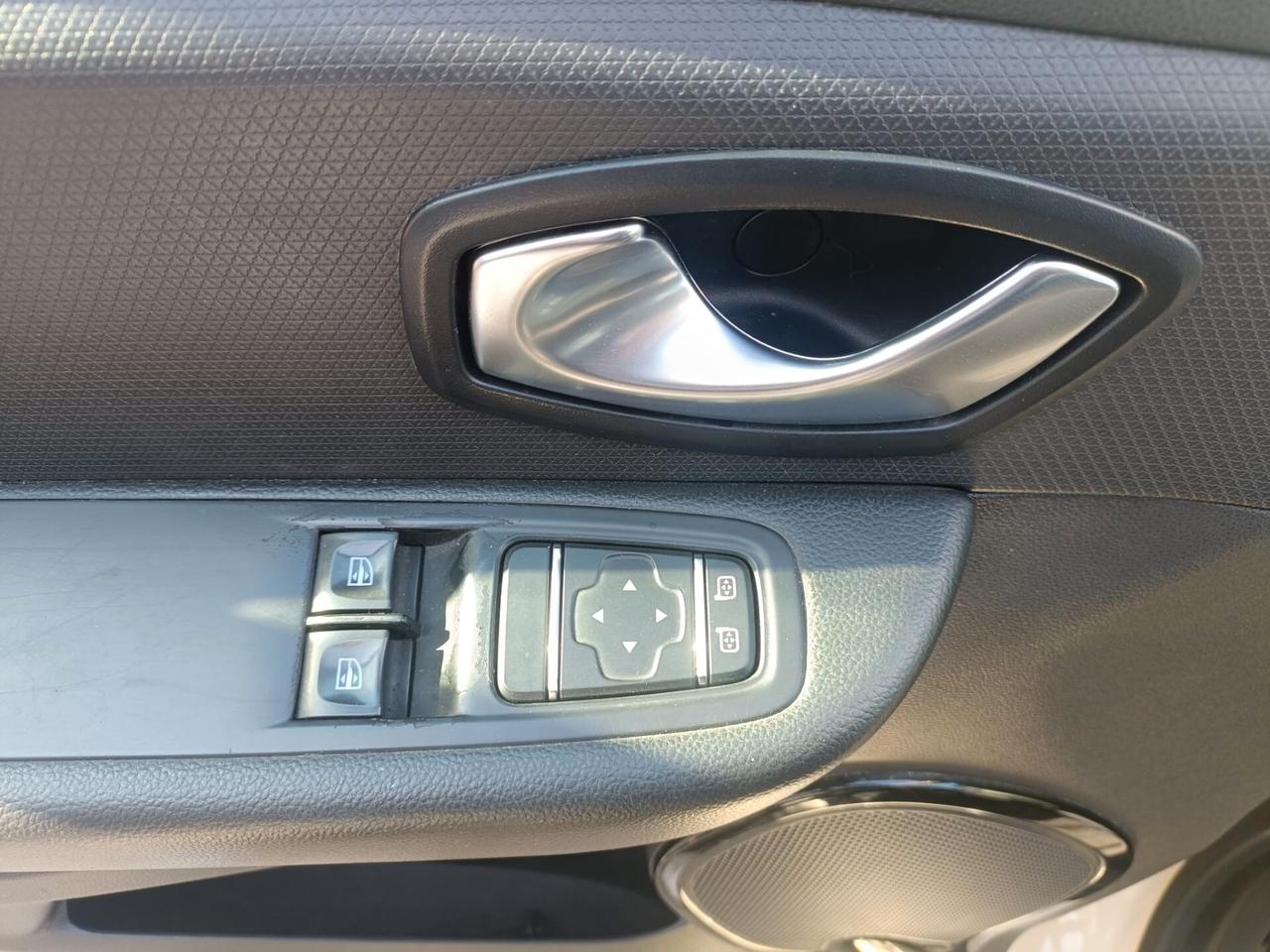 Renault Clio dCi 8V 75CV Start&Stop 5 porte Energy Zen