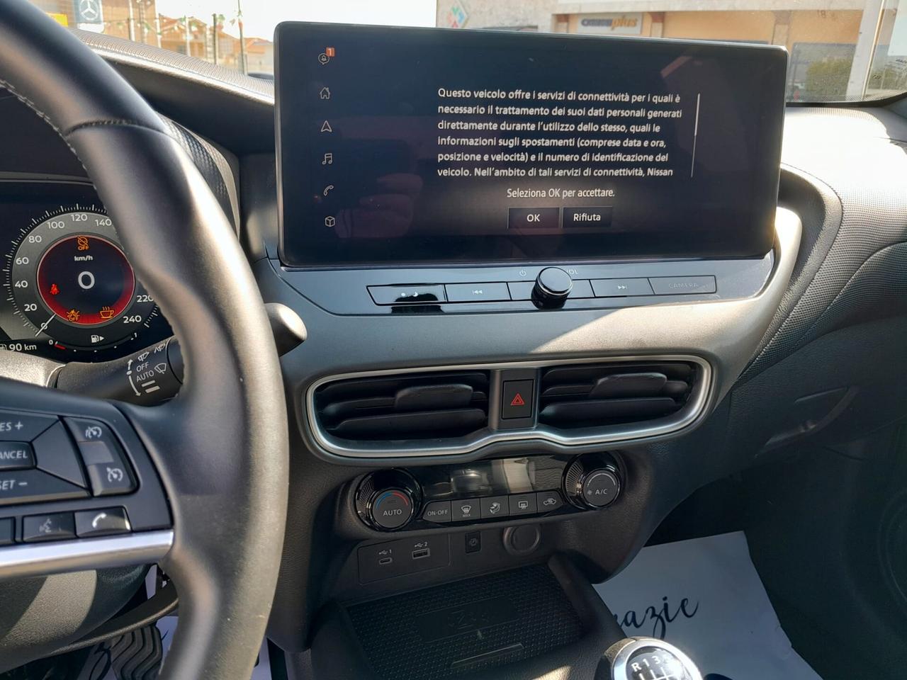 Nissan Juke 1.0 DIG-T 114 CV DCT N-Connecta