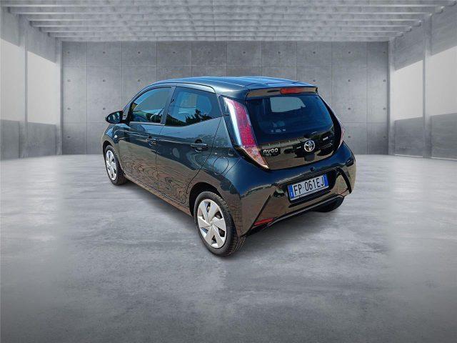 TOYOTA Aygo 2ª serie 1.0 VVT-i 69 CV 5 porte x-business