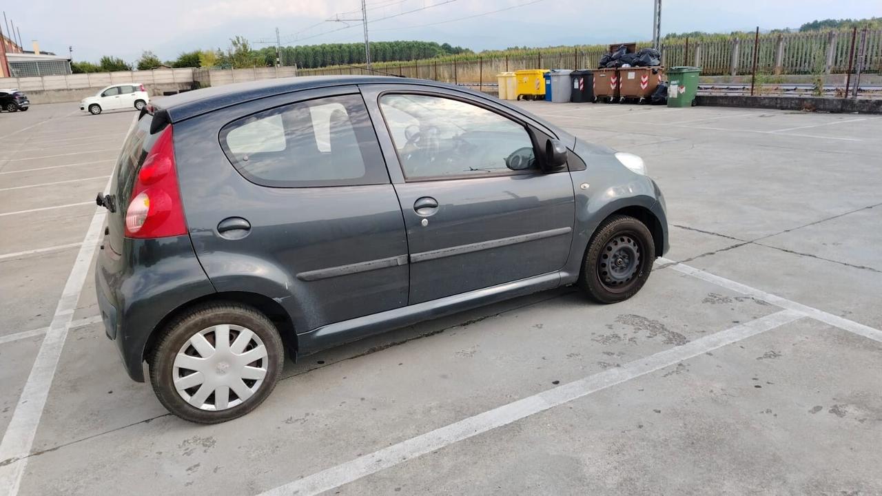Peugeot 107 5 porte