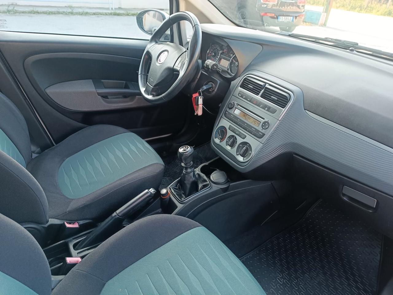 FIAT GRANDE PUNTO 1.4 METANO DI SERIE NEOPATENTATI