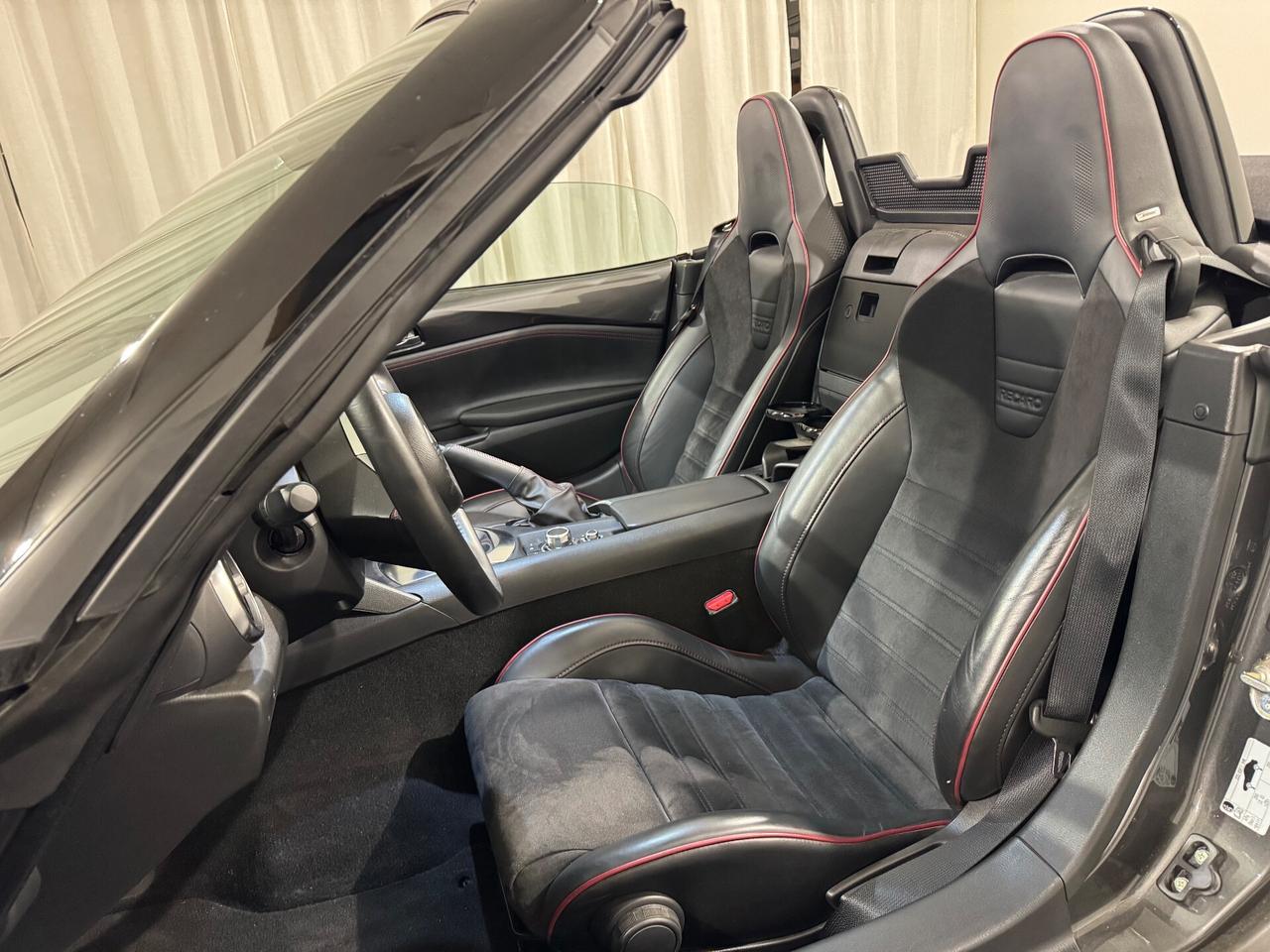 Mazda MX-5 2.0L Skyactiv-G Sport RECARO!!