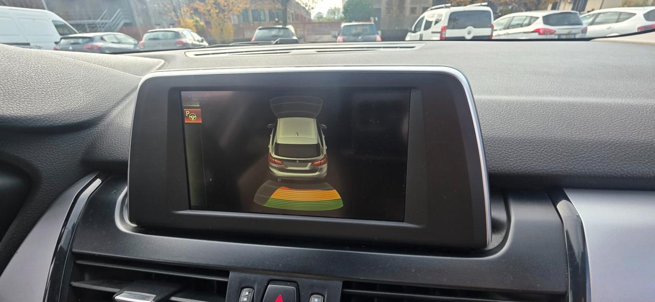 Bmw 216d Luxury neopatentati euro6b 7250 trattabile