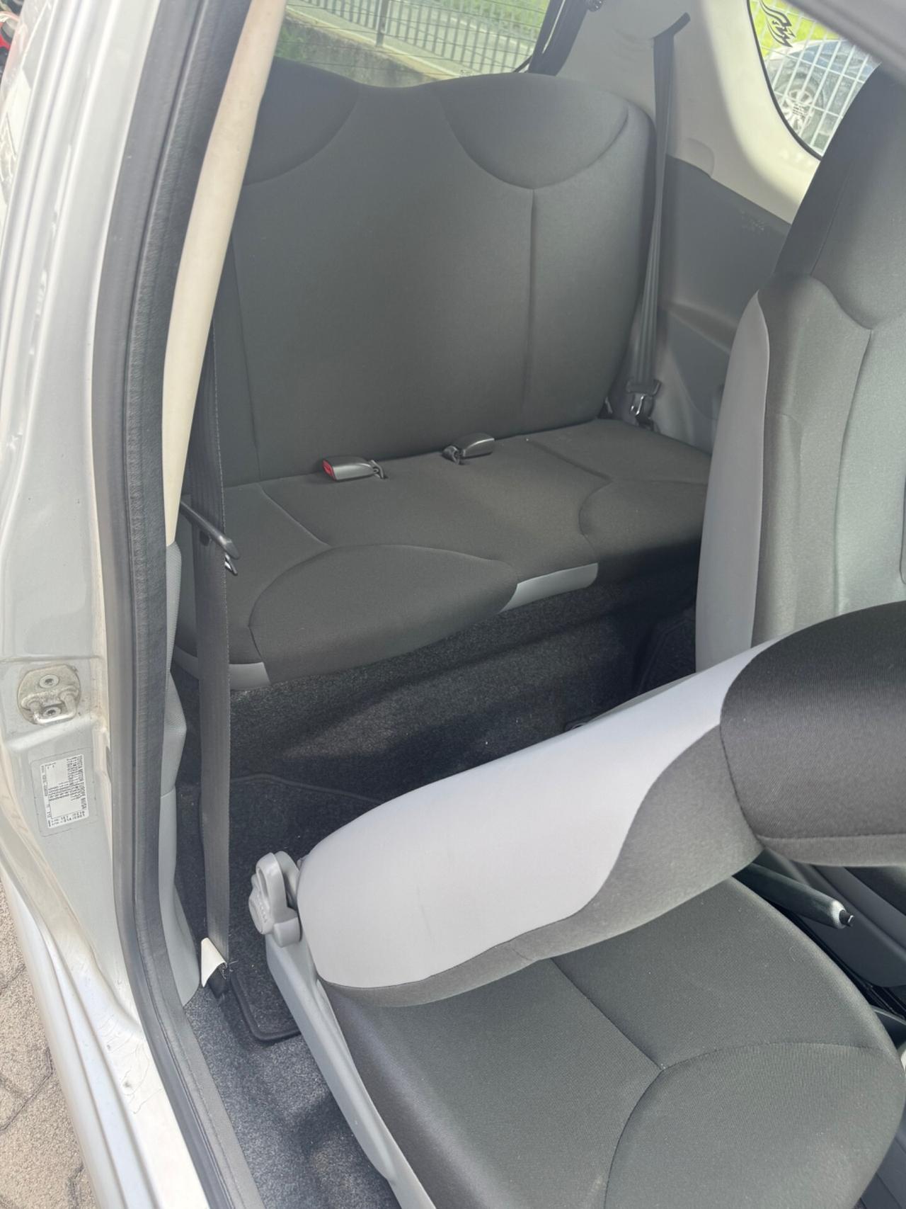 Toyota Aygo 1.0 12V VVT-i 5 porte Deep Ocean Connect