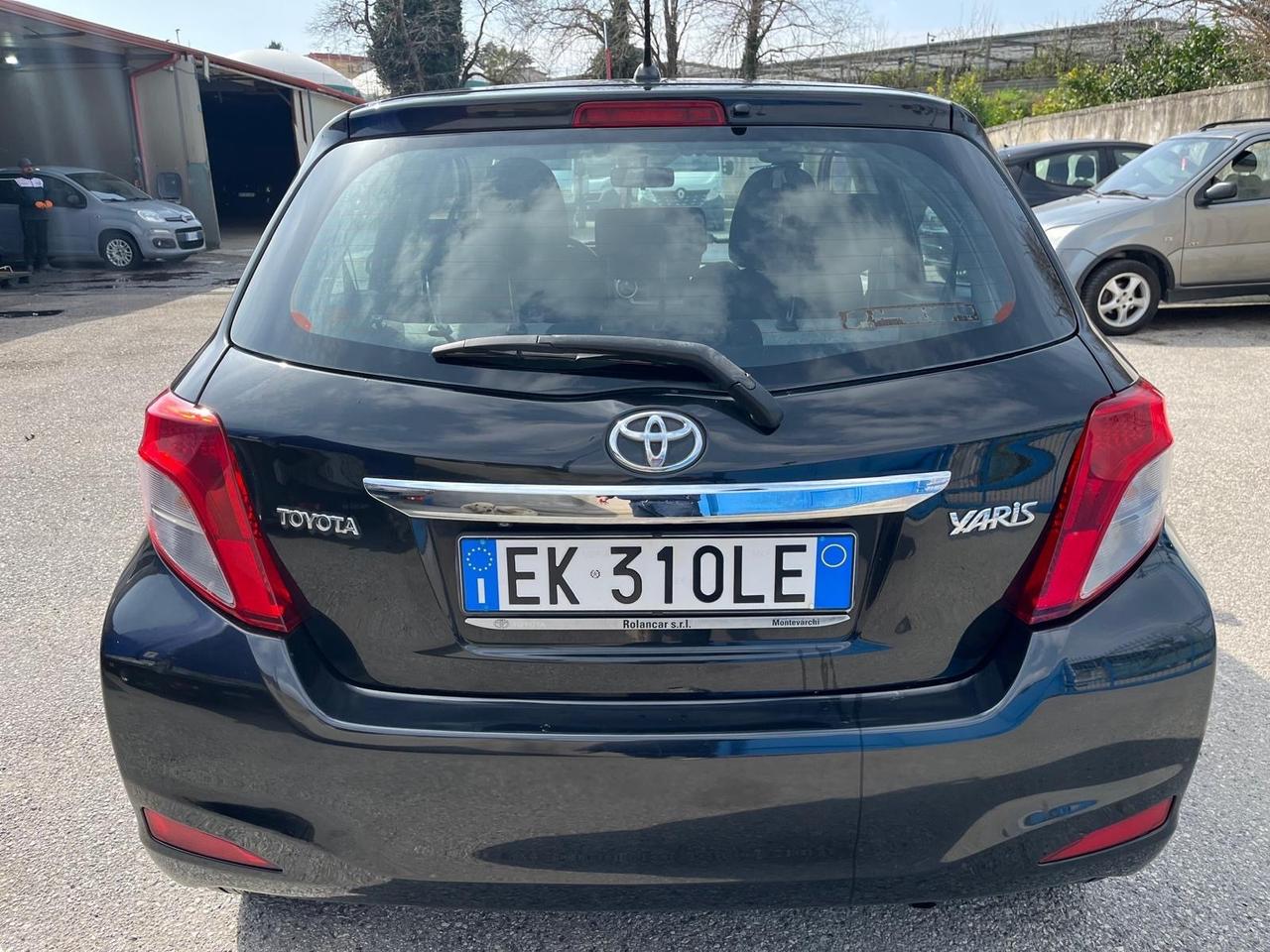 Toyota yaris 5P-1.0 benz-98000km-Full-2012