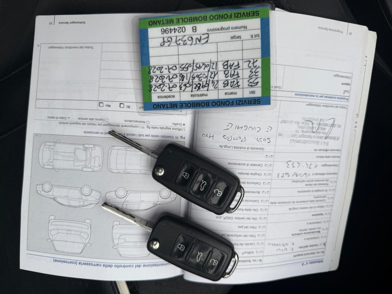 Volkswagen Touran 1.4 Metano tetto panoramico 2012