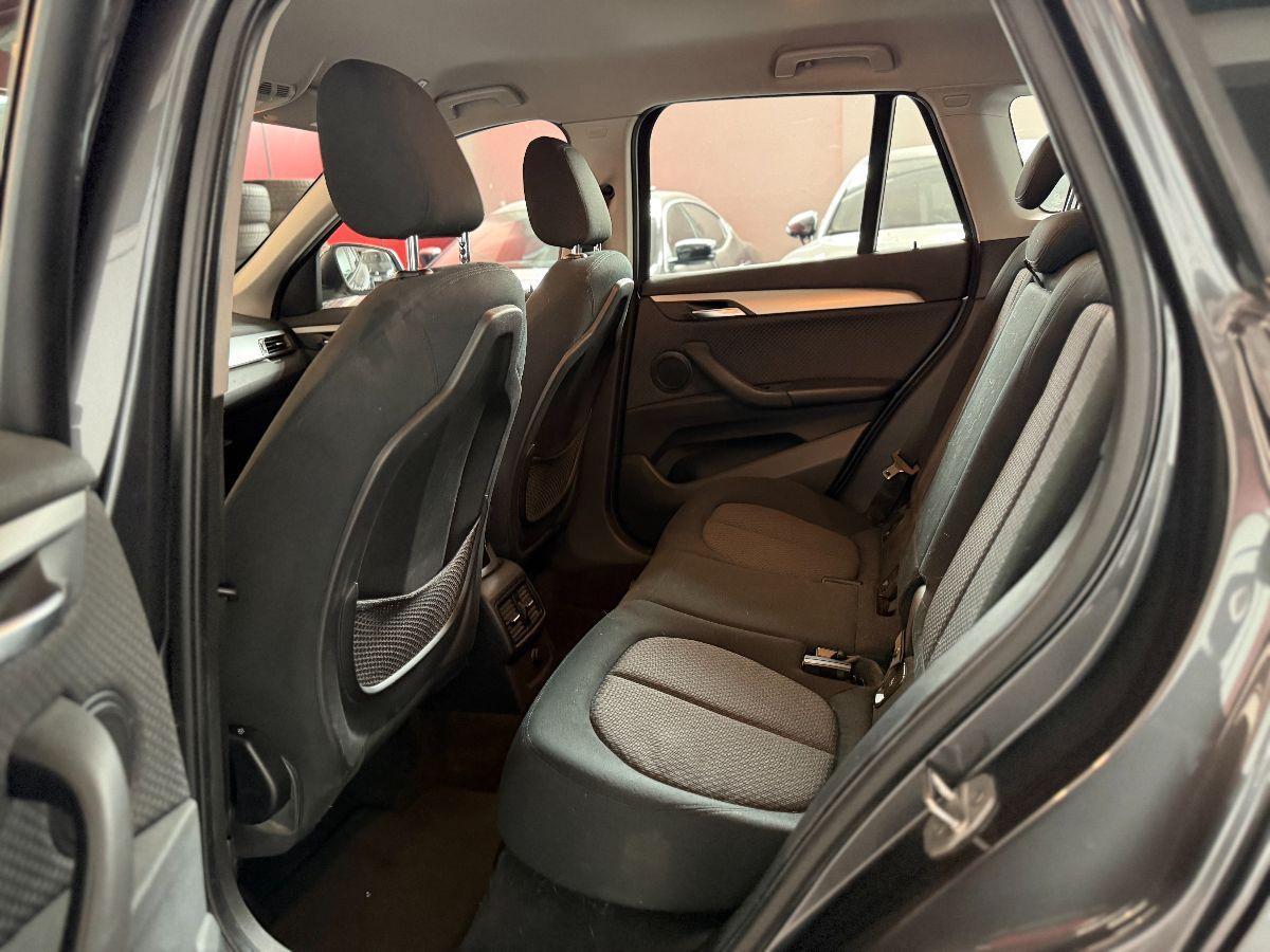 BMW - X1 - xDrive18d Business