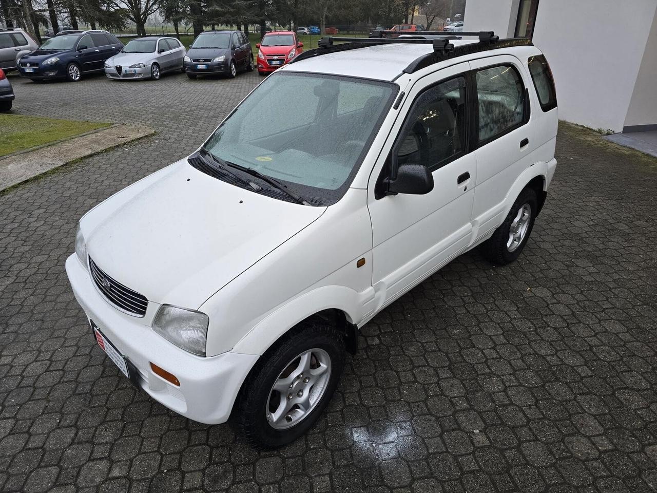 Daihatsu Terios 1.3i 4x4|CERCHI IN LEGA
