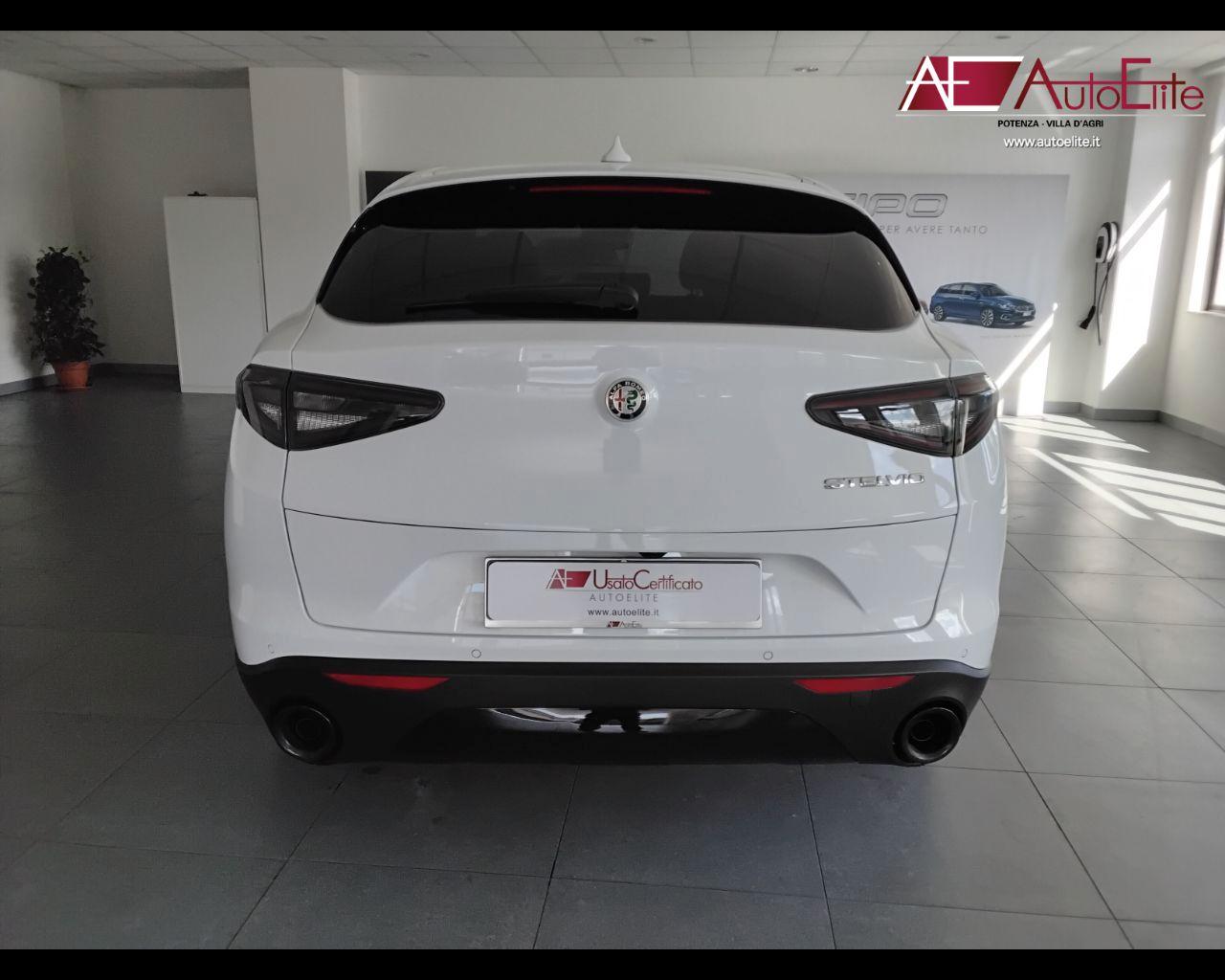 ALFA ROMEO Stelvio 2.2 Turbodiesel 160 CV AT8 RWD Sprint Autocarro