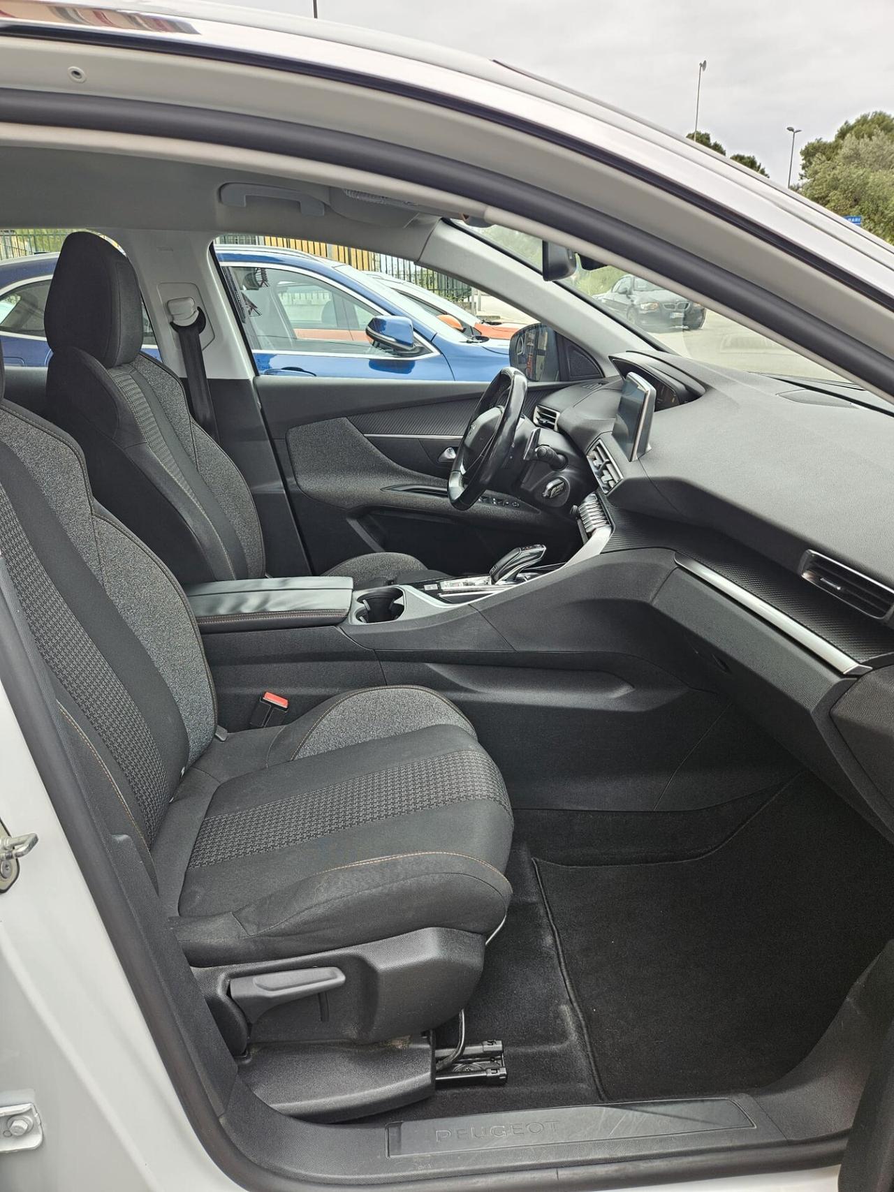Peugeot 3008 1.6 BlueHDi 130cv AUTOMATICA FULL