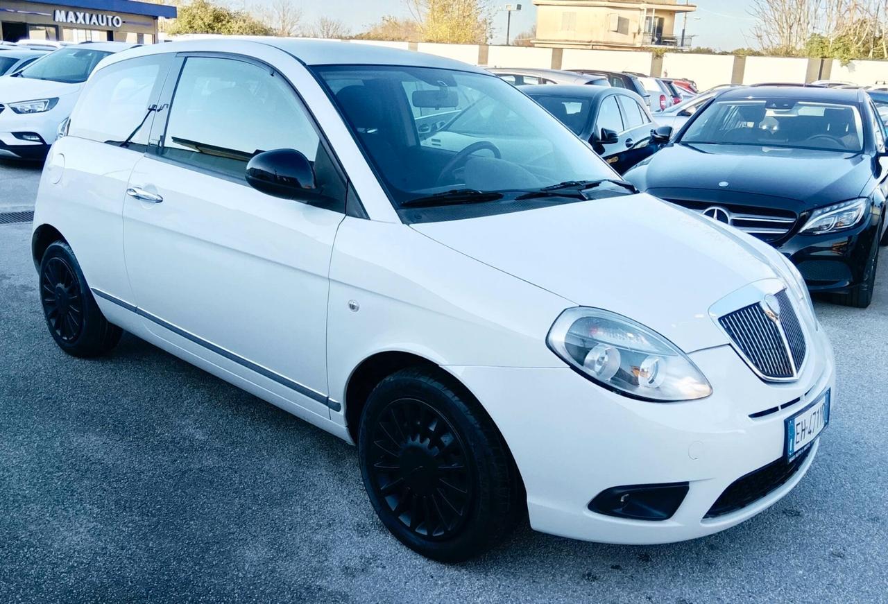 Lancia Ypsilon 1.2 DIVA