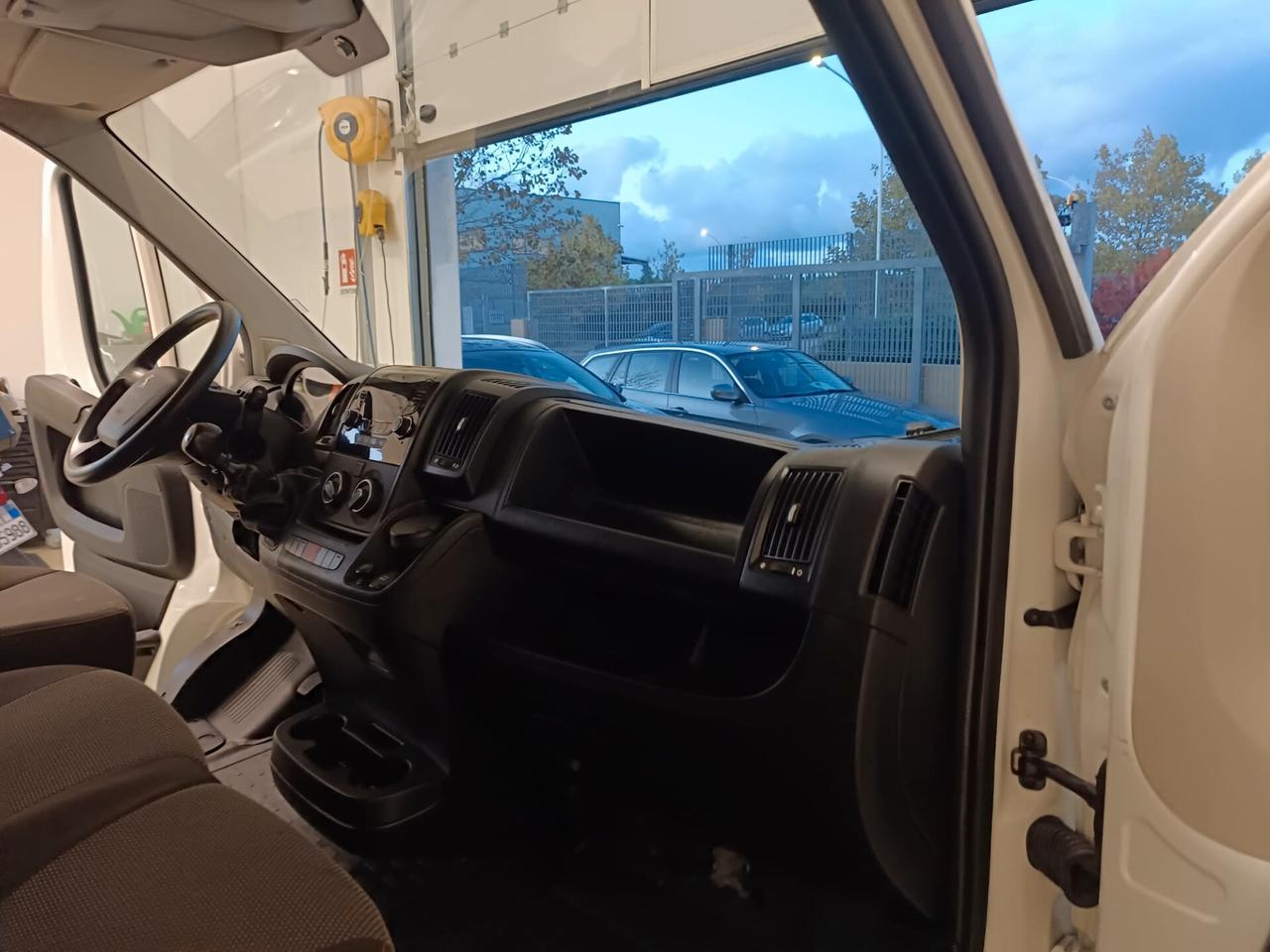 Peugeot Boxer 328 2.2 BlueHDi 120 S&S PC-TN Furgone