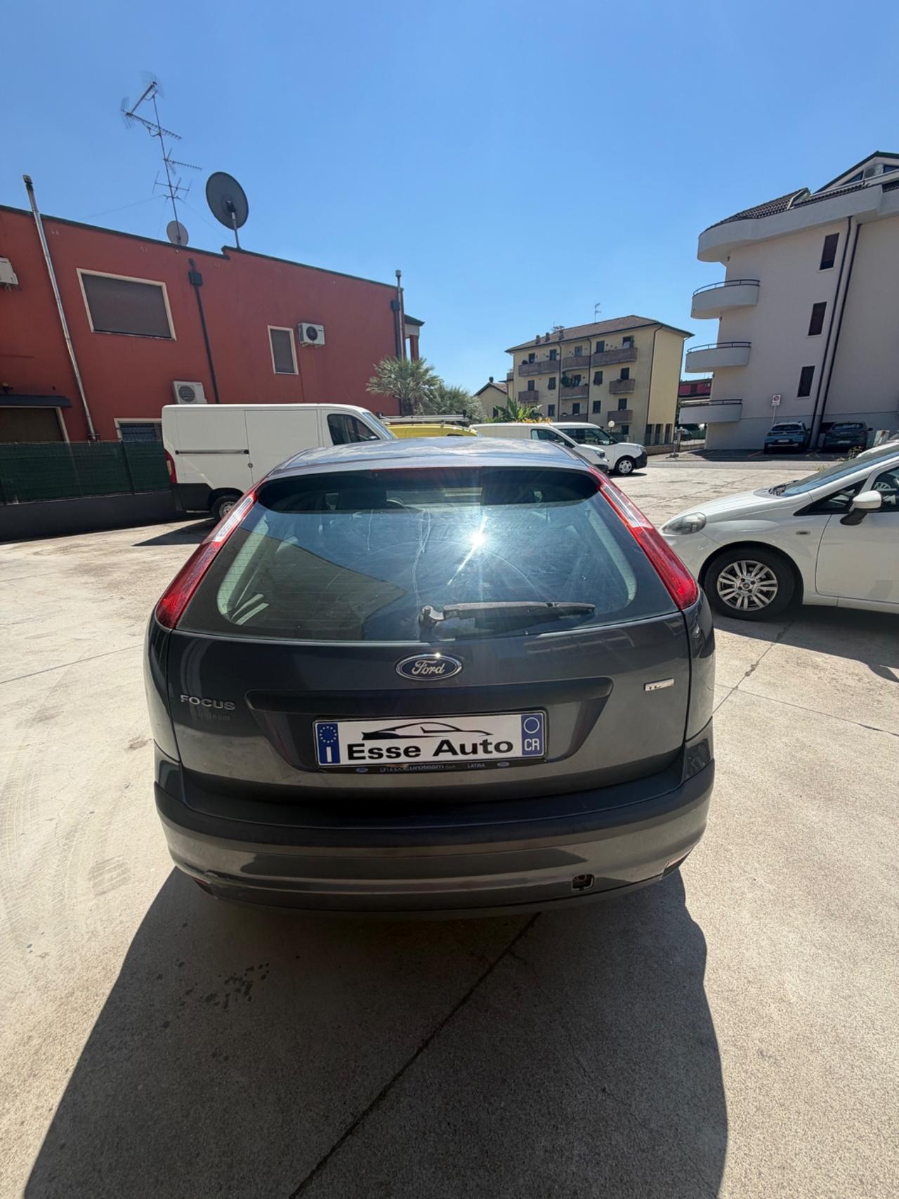 Ford Focus C-Max 1.6 TDCi (90CV) Coupé