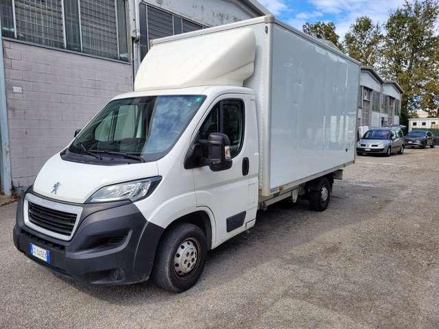 Peugeot Boxer 14990 +IVA 335 2.2 BLUEHDI 140 CV E6D-TEMO