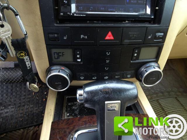 VOLKSWAGEN Touareg 3.0 TDI tiptronic