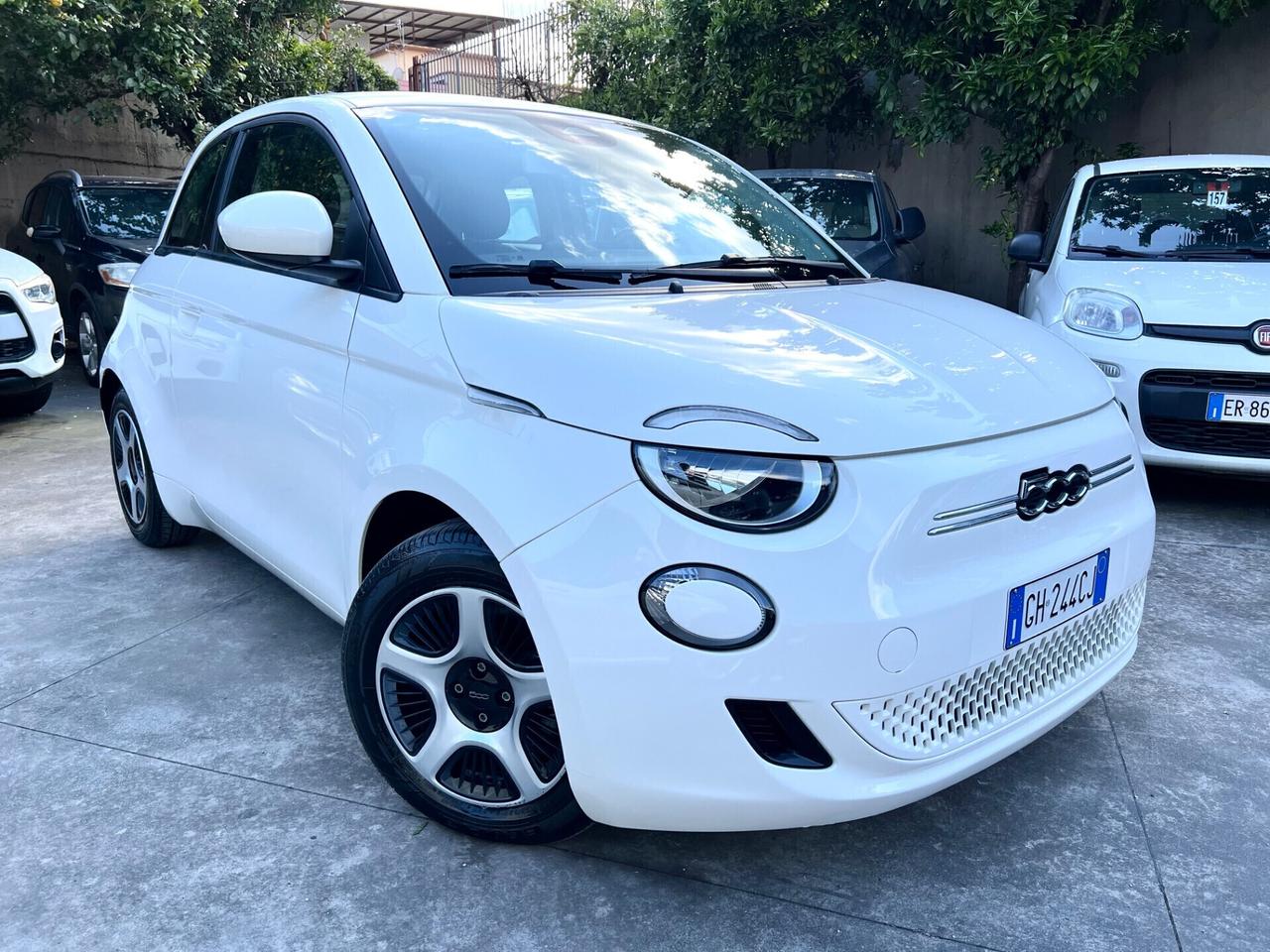 Fiat 500 500e Berlina 42 kWh La Prima