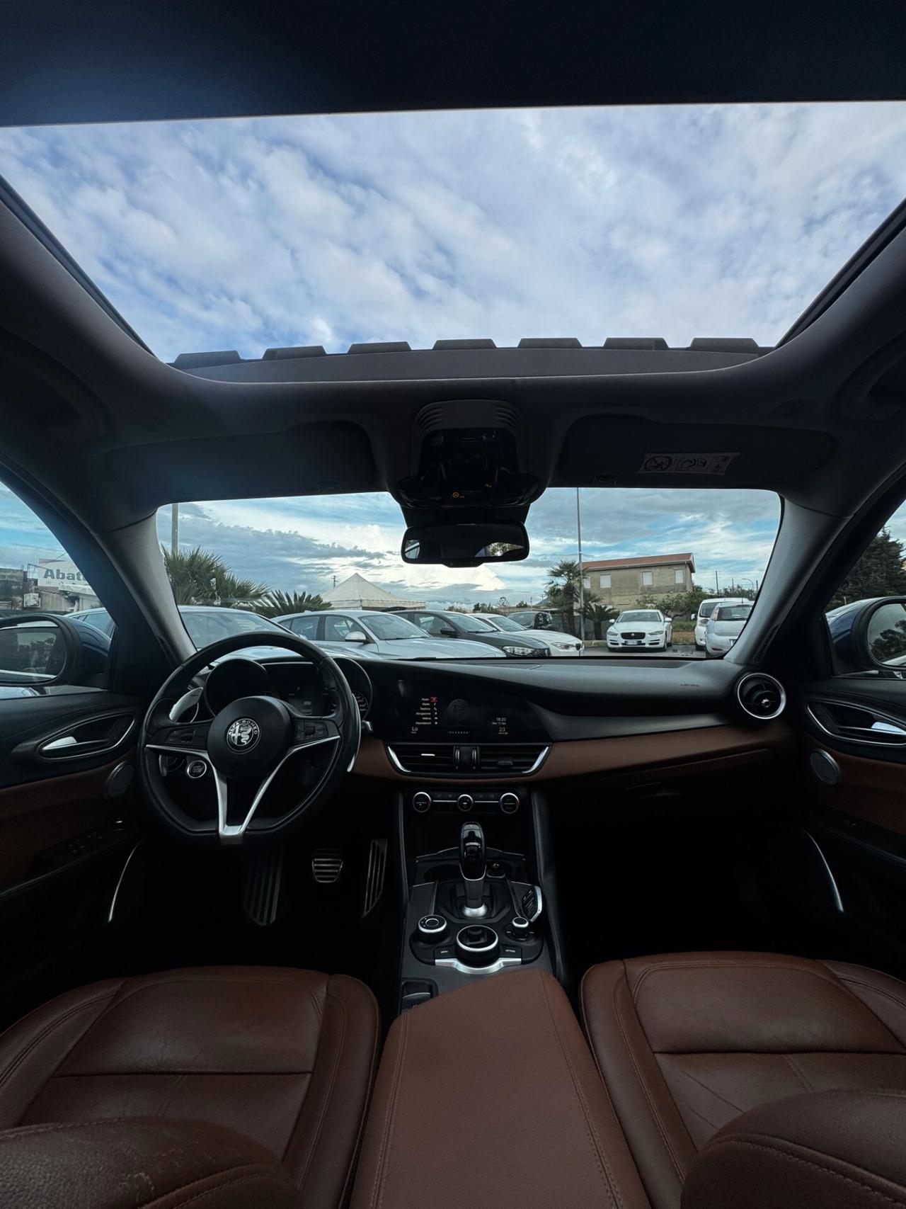 Alfa Romeo Giulia 2.2 Turbodiesel 210 CV AT8 AWD Q4 Veloce