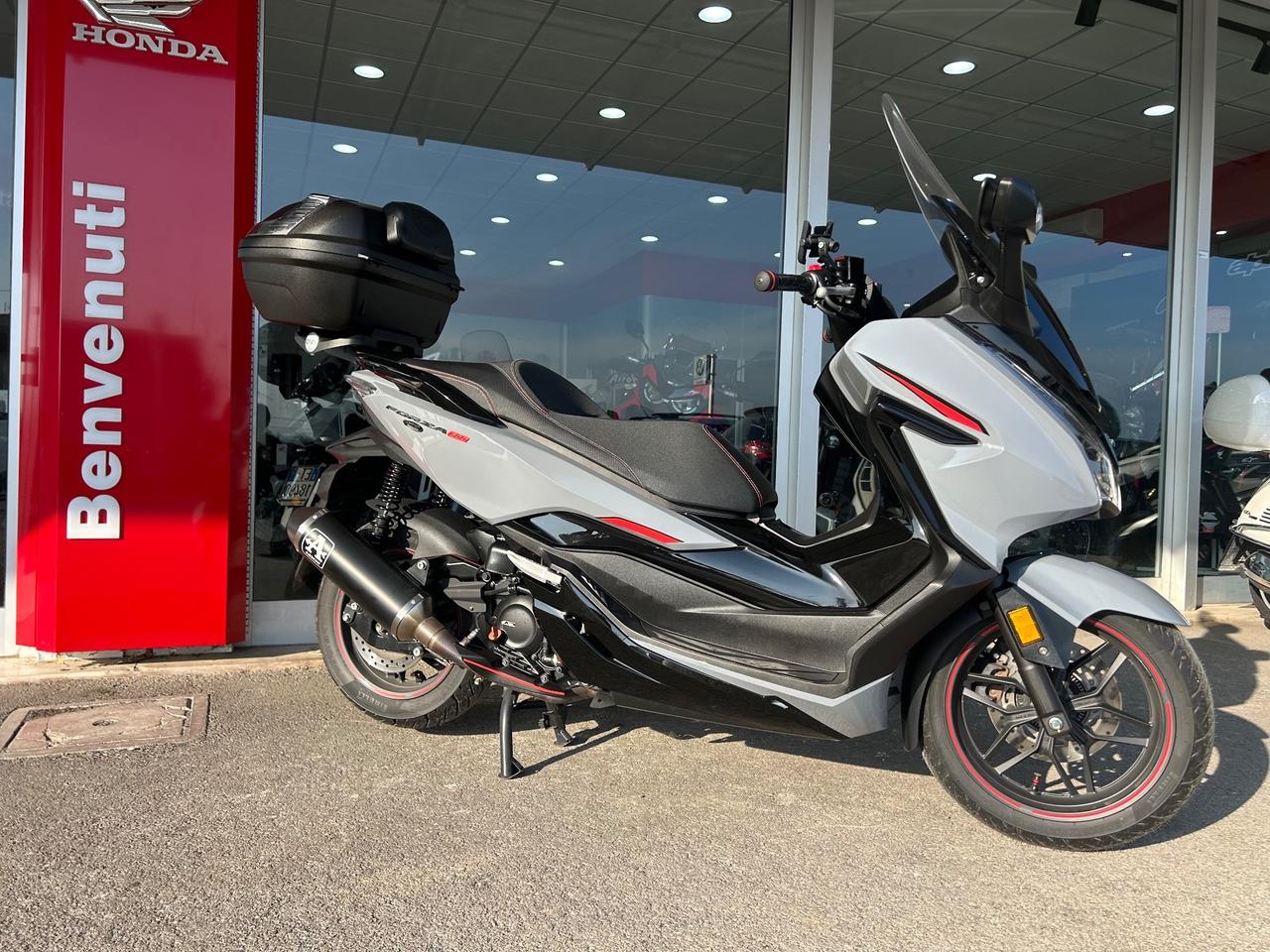 Honda Forza 300 Special edition