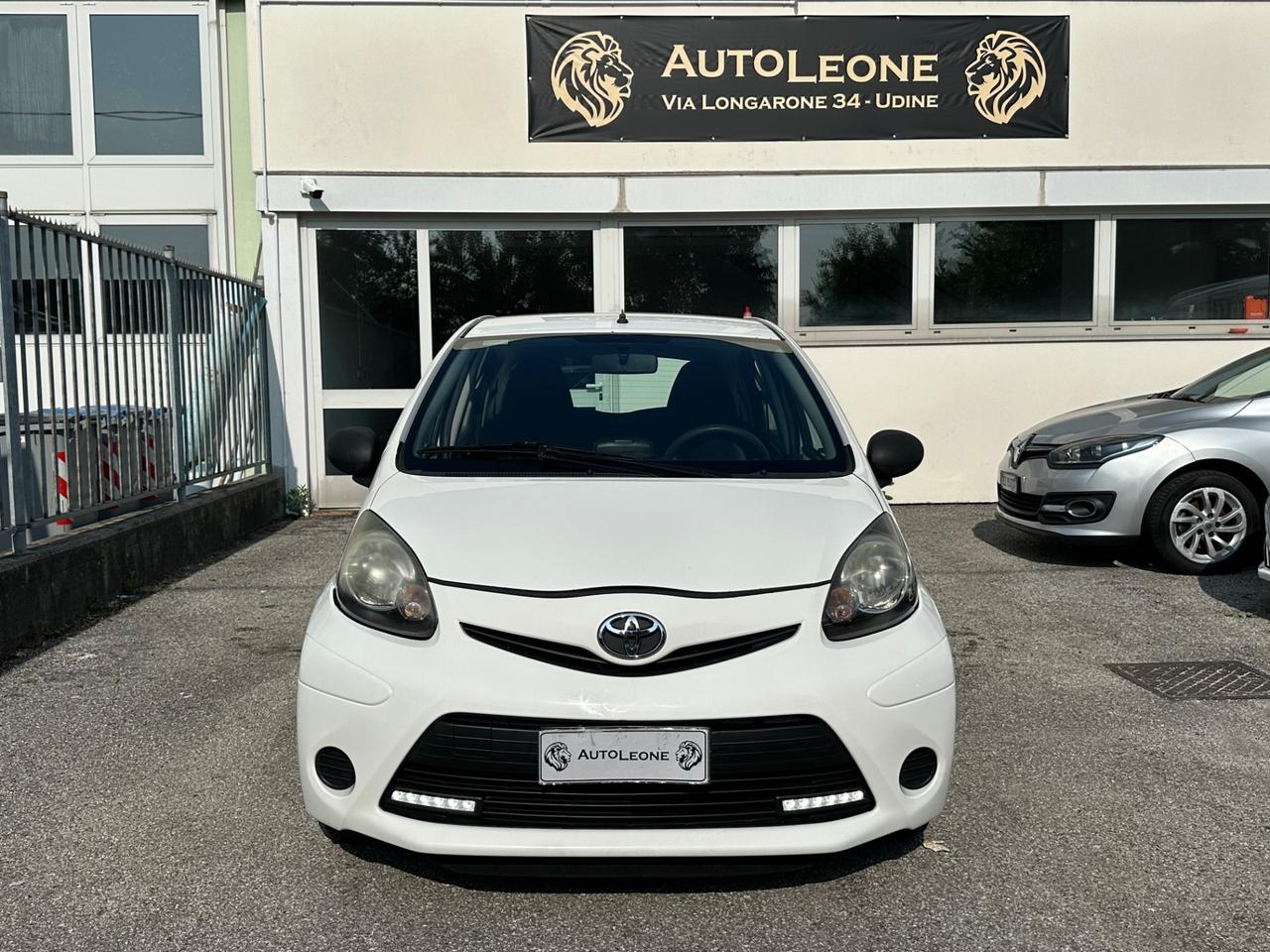 Toyota Aygo 1.0 12V VVT-i 5 porte Lounge Connect MMT