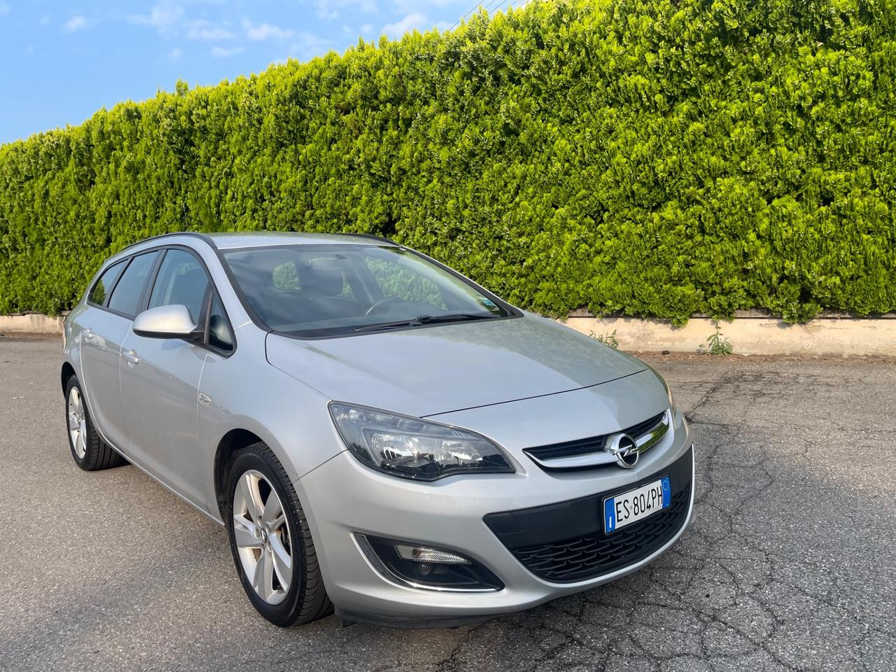 Opel Astra Opel astra euro 5, anno 2013 1.4 benzina Gpl