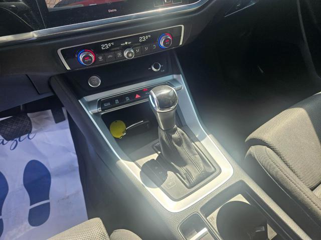 AUDI Q3 2.0 TDI 150 CV S tronic S line Edition
