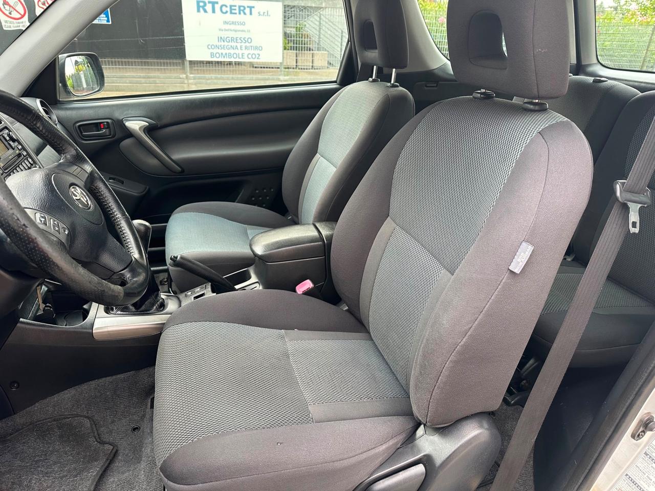Toyota RAV 4 RAV4 2.0 16V cat 3 porte Sol